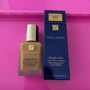 Estee Lauder Brown Foundation Long-Wearing Full Coverage * Brand New !! *